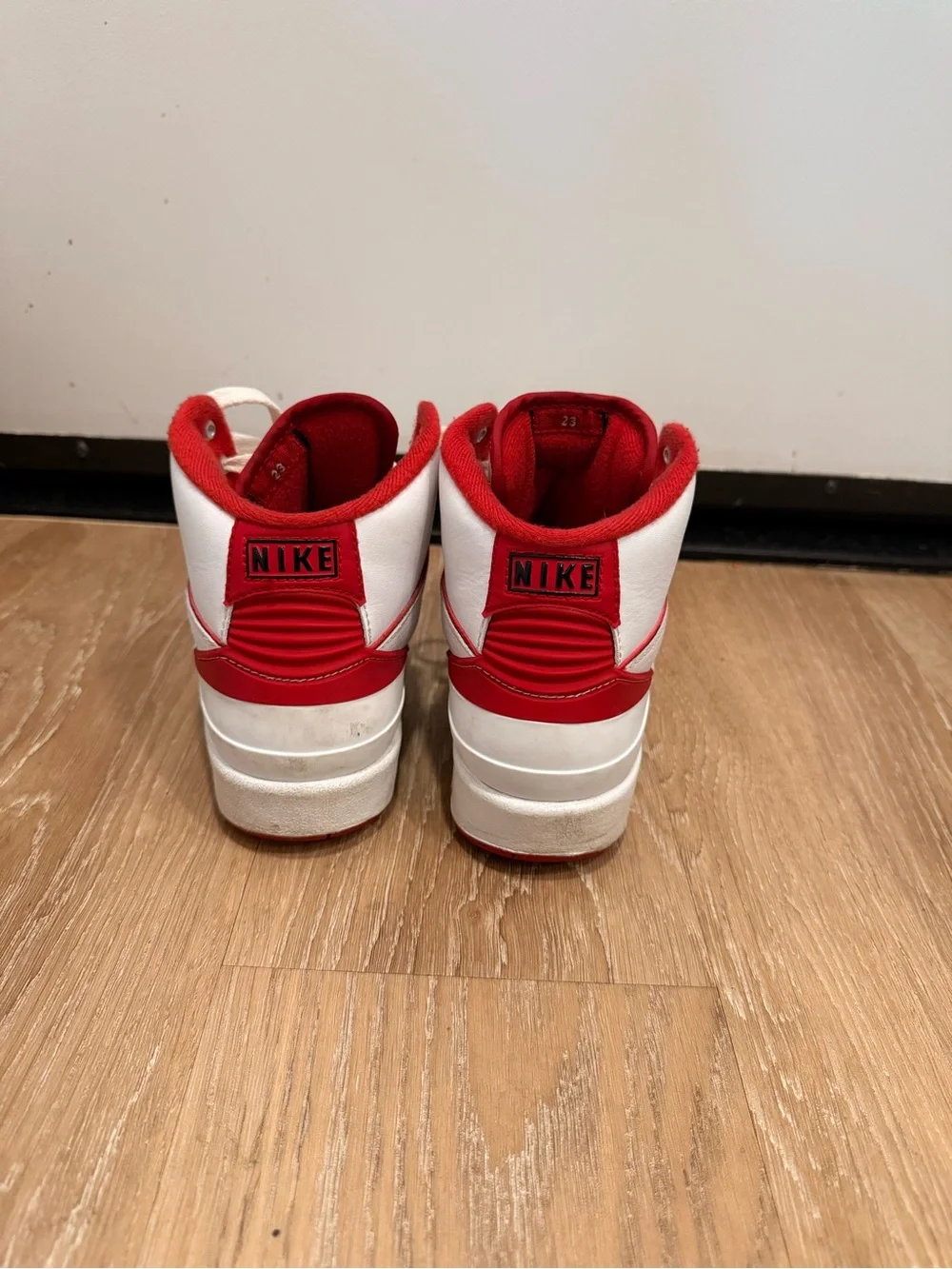 Air Jordan 2 Retro GS White Varsity Red 2010 – Size 6Y